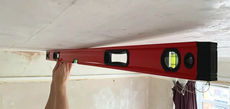 how to identify sagging ceiling issue